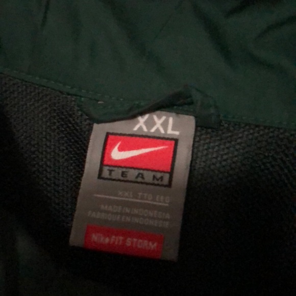 Eagles Windbreaker - Picture 4 of 4